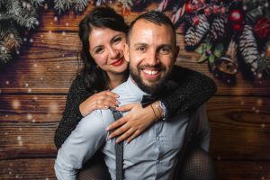 Photo d'un couple pour un shooting de Noël